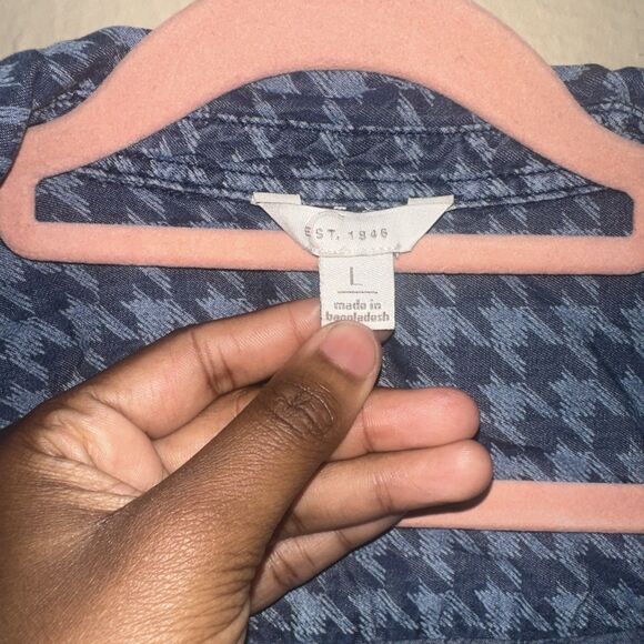 EST 1946 Women’s Button Down Blouse Large Blue Houndstooth Cotton Lightweight‎ - Picture 3 of 8